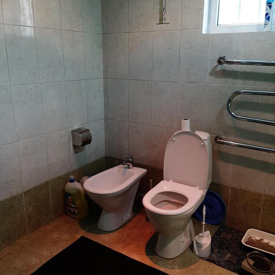 World Travelers Hostel Алма Ата Екстериор снимка